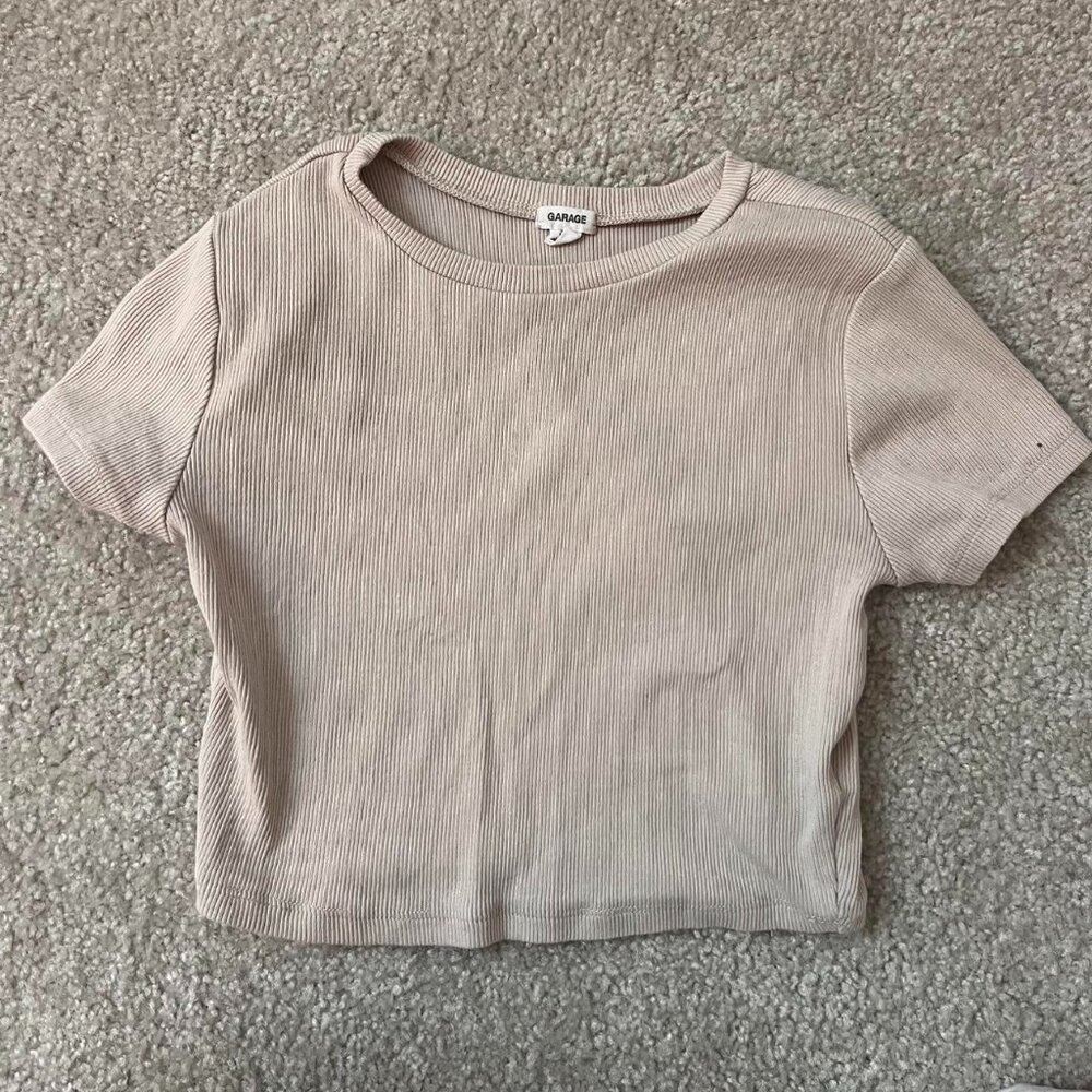 Garage Women's Tan and Cream Crop-top